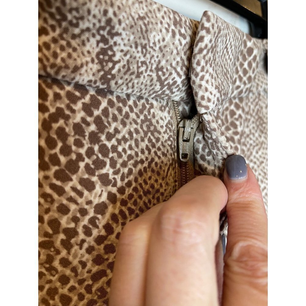 Avery Brown And Ivory Python Snakeskin Print Mid Rise‎ Cropped Pants Size 32 - Picture 6 of 9